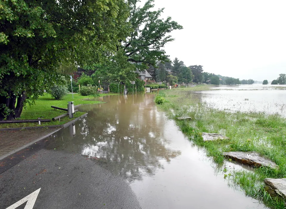Elbe-Hochwasser in Kleinzschachwitz am 04.06.2013