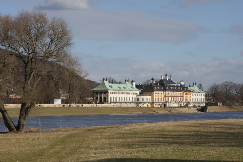 Schloss Pillnitz und die Elbe